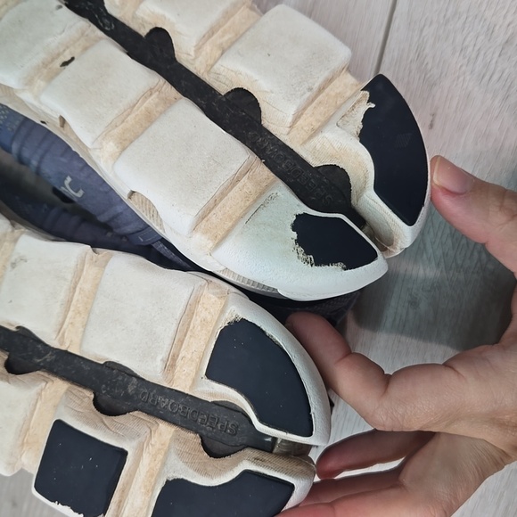 On Running Women Athletic Running Sneakers Shoes Sz 8.5 - Picture 13 of 13